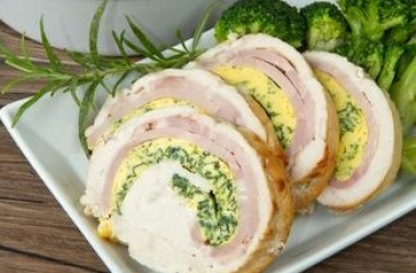 Куриные рулетики с сыром и зеленью - Пошаговый рецепт с фото. Вторые блюда. Блюда из курицы