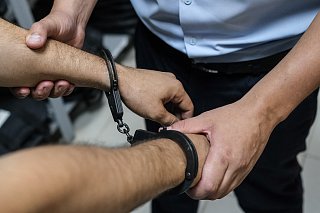В Солнечногорске полицейские задержали подозреваемого в краже из автомобиля