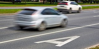В пяти округах столицы заработали новые выделенные полосы