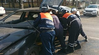 Спасатели оказали помощь пострадавшим в ДТП в Солнечногорске
