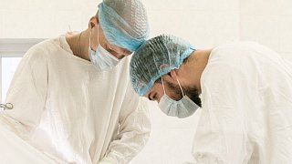 Солнечногорские врачи спасли 35-летнюю женщину с ножевым ранением шеи