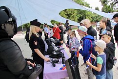 Сотрудники полиции г.о. Солнечногорск провели акцию «Один день с полицией России»