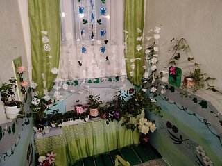 Жители Солнечногорска украсили подъезд многоквартирного дома
