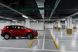 В новом паркинге 17 микрорайона реализована треть машиномест