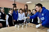 Молодогвардейцы Солнечногорска провели мастер‑класс по изготовлению окопных свечей