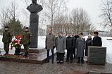 Накануне Дня защитника Отечества зеленоградцы возложили цветы к воинским мемориалам