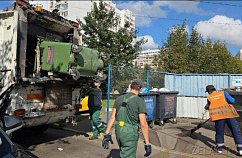 Зеленоградским дворникам поручено встречать мусоровывозящие автомобили на контейнерных площадках