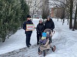 Сотрудники Госавтоинспекции Зеленограда напоминают детям и их родителям правила безопасности во дворах