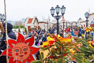 На «Крымской площадке» в Зеленограде начался Масленичный фестиваль