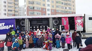Около 1500 солнечногорцев стали участниками развлекательной программы «Волшебный автобус»