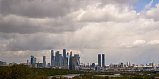 Гроза, град и порывы ветра до 25 метров в секунду ожидаются в Москве в пятницу