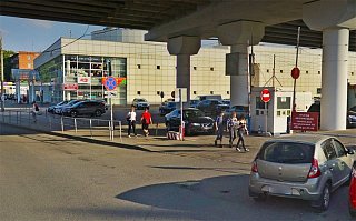 Парковка у торгового комплекса «Зеленоградский» стала платной