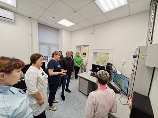 Единороссы Солнечногорска проверили работу рентген-кабинета в Менделеево